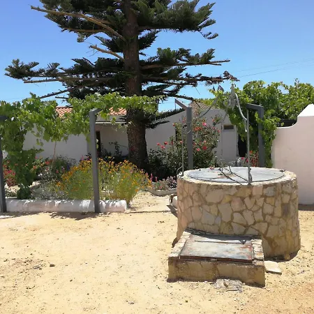 Casa Naperon Feriehus Guia (Faro)
